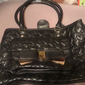 Betsey johnson heart purse